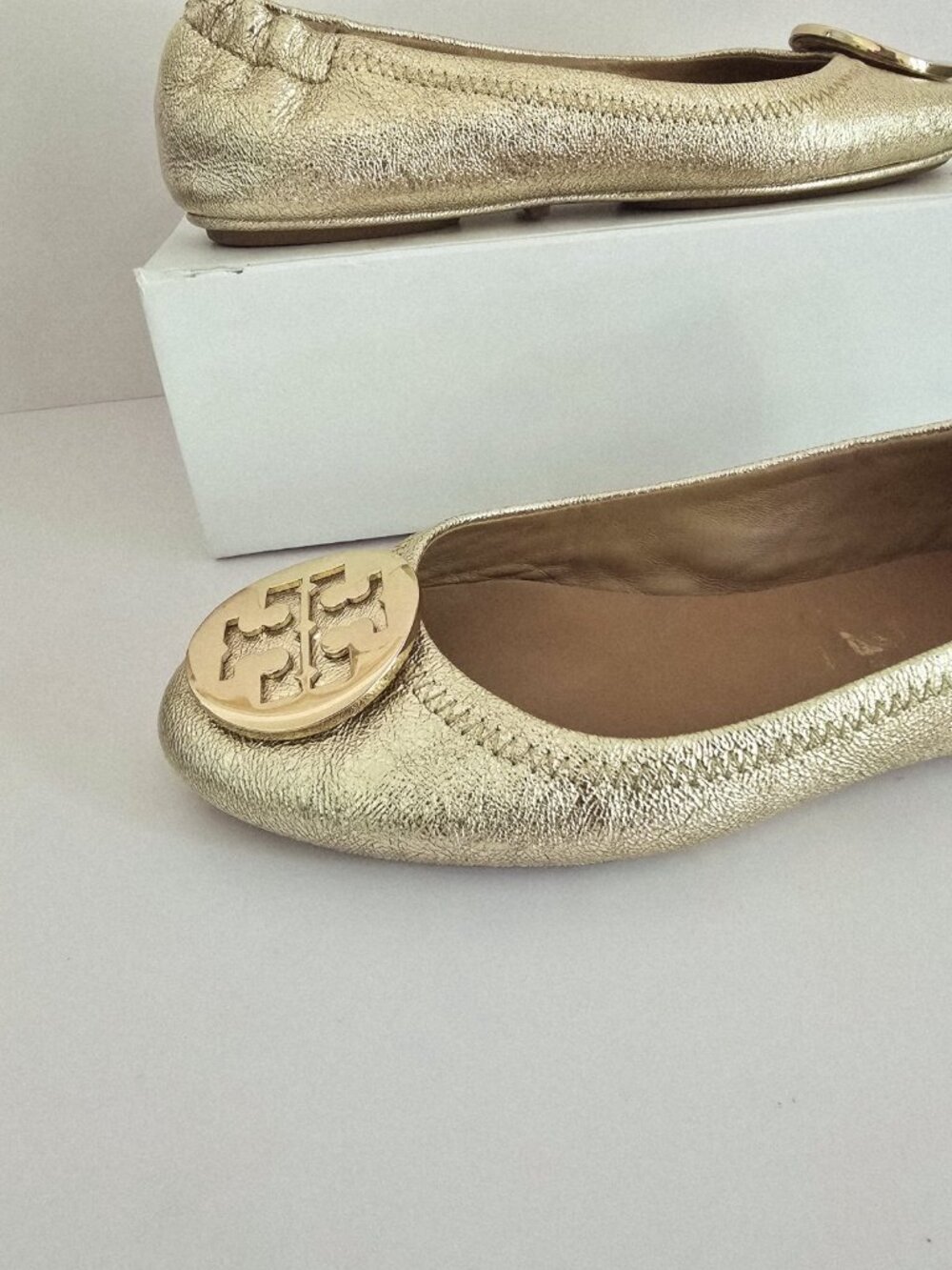 Tory Burch Minnie Travel Ballet Flats 6 Metallic Gold Slip On Leather Shoes - Picture 2 of 12